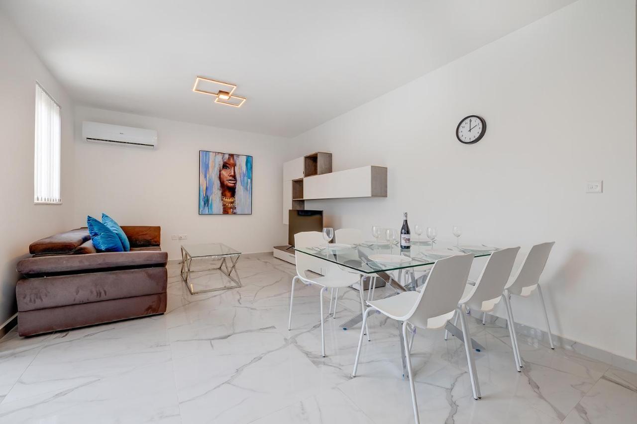 Stylish 2Br Apartment In Central St Julians Saint Julian's Eksteriør bilde